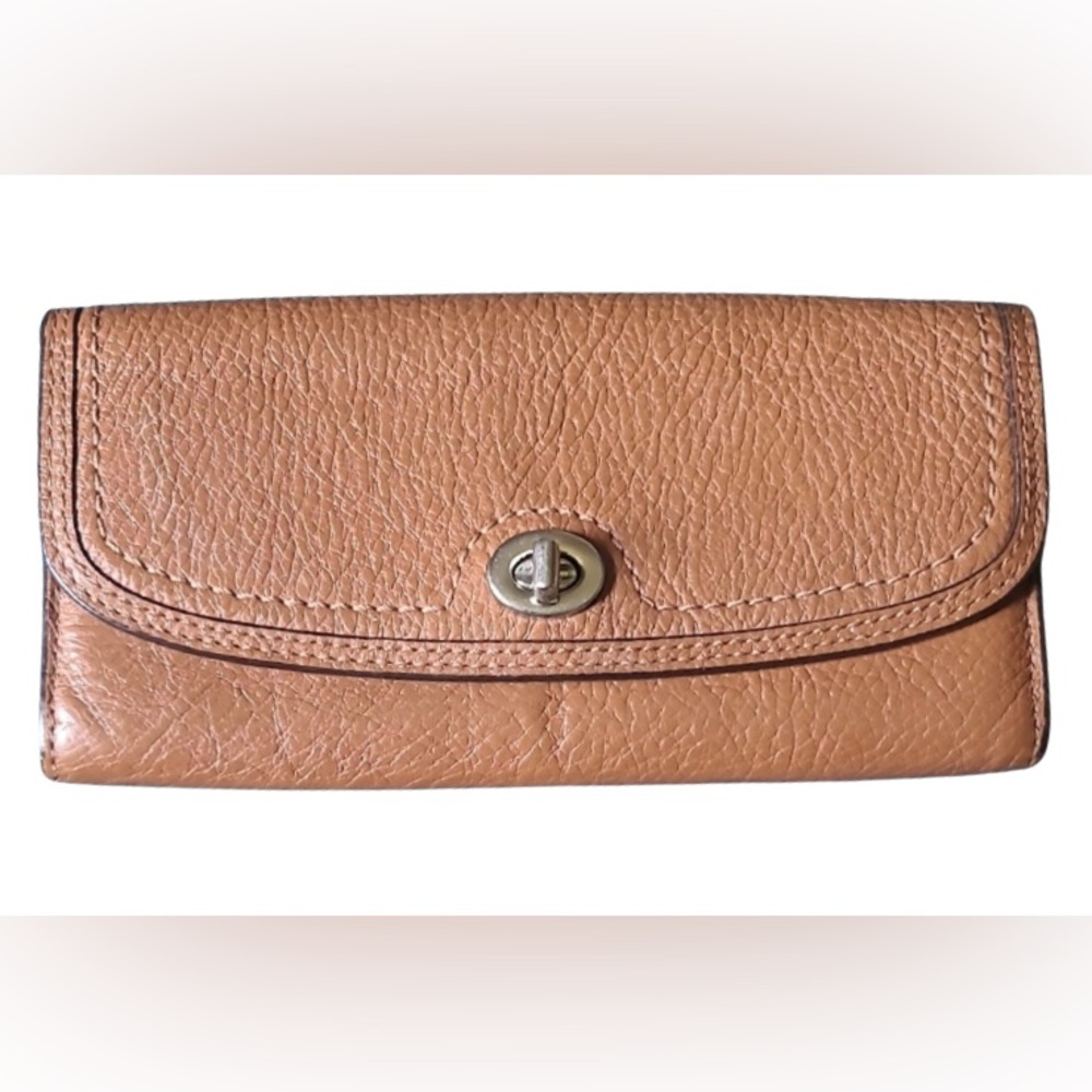 Coach Park Leather Turnlock pebbled leather Slim Envelope Wallet light brown EUC